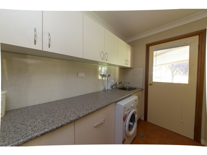 1 Kentucky Court, Dubbo NSW 2830