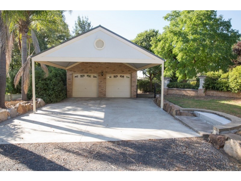 1 Kentucky Court, Dubbo NSW 2830