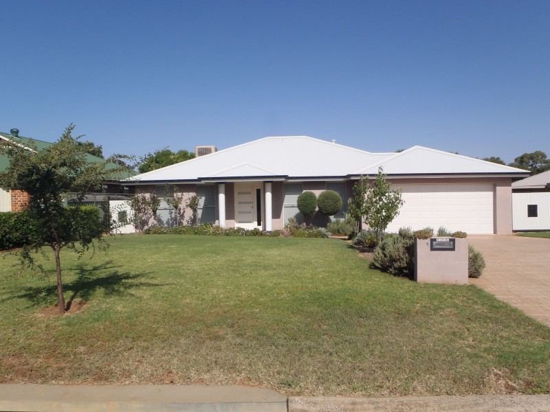 6 Robina Cresent, Dubbo NSW 2830