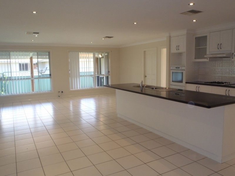 6 Robina Cresent, Dubbo NSW 2830