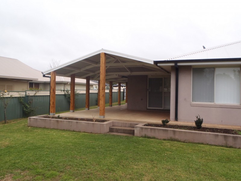 6 Robina Cresent, Dubbo NSW 2830