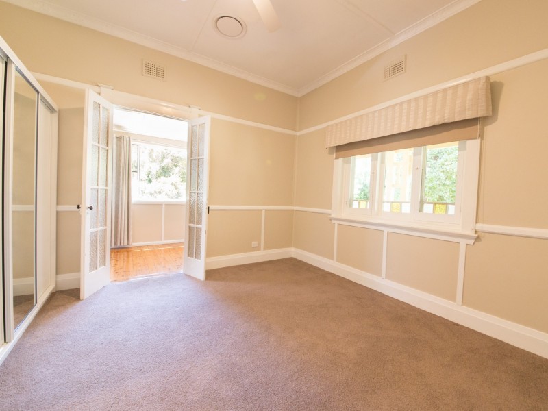 11 Dalton Street, Dubbo NSW 2830