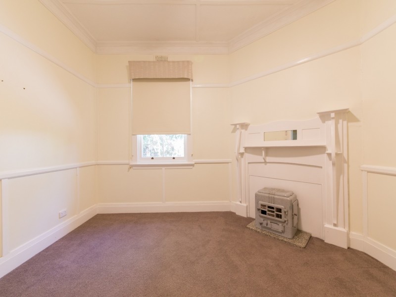 11 Dalton Street, Dubbo NSW 2830