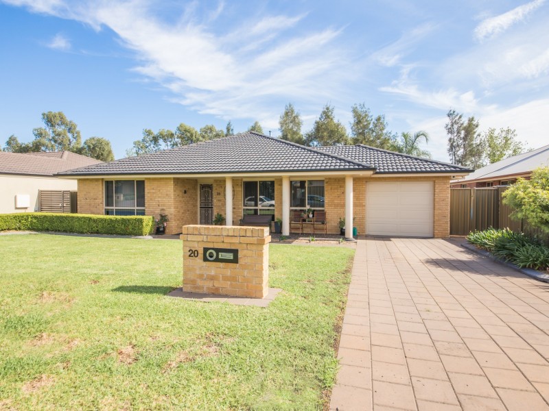 20 Cardiff Arms Avenue, Dubbo NSW 2830