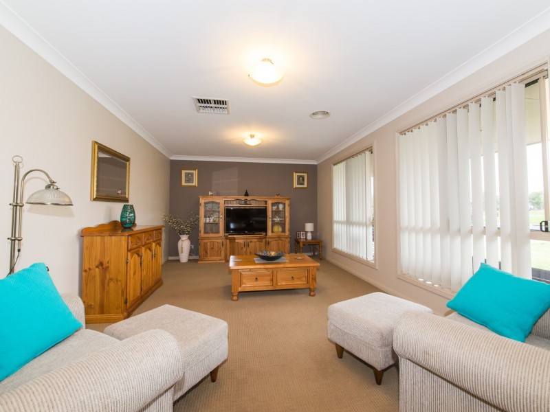 20 Cardiff Arms Avenue, Dubbo NSW 2830
