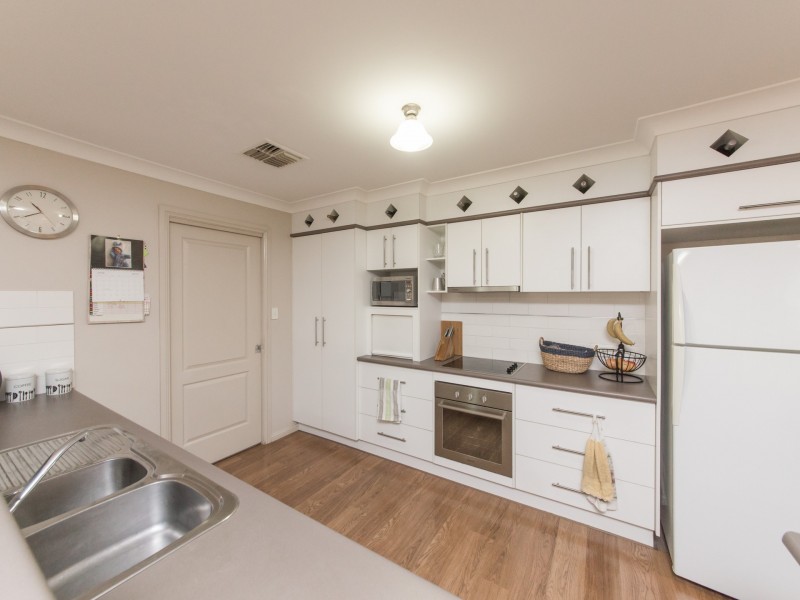 20 Cardiff Arms Avenue, Dubbo NSW 2830