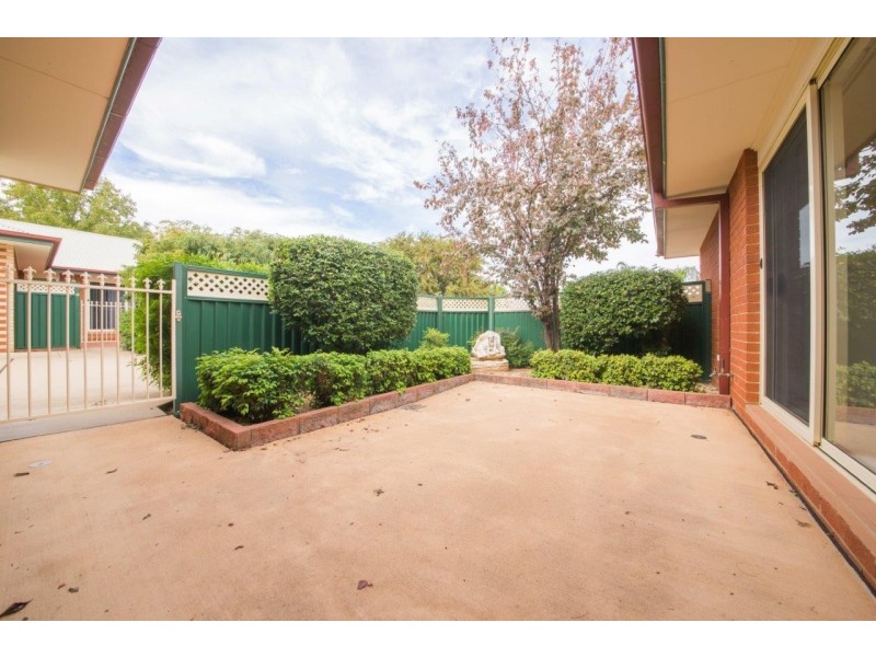 4/33-35 Boundary Road, Dubbo NSW 2830