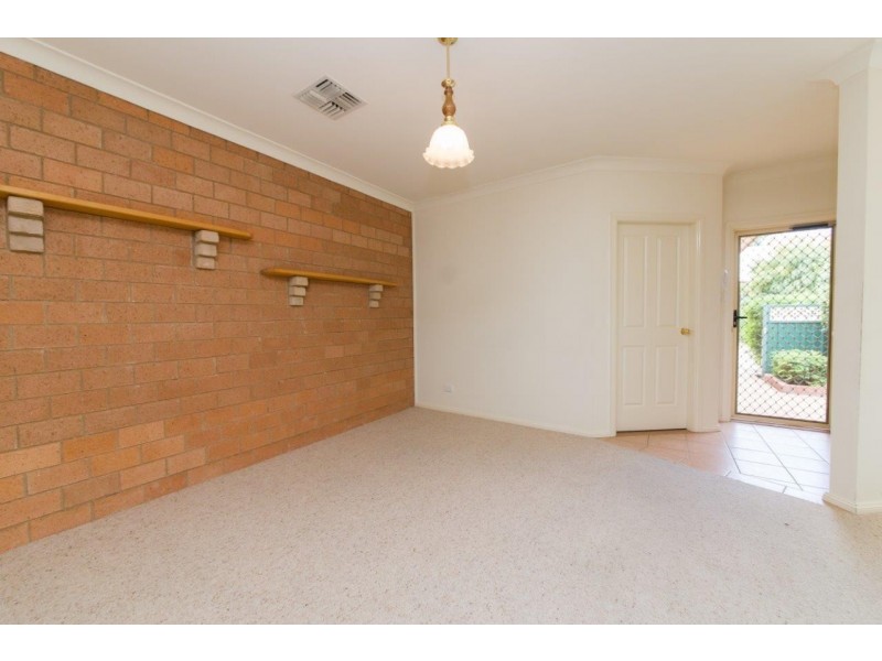 4/33-35 Boundary Road, Dubbo NSW 2830