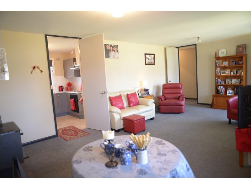 6 Houston Drive, Dubbo NSW 2830