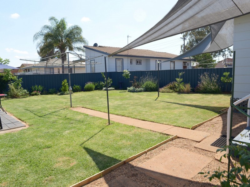 6 Houston Drive, Dubbo NSW 2830