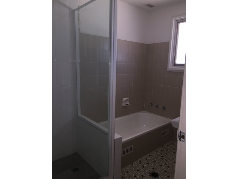 182 Bultje Street, Dubbo NSW 2830