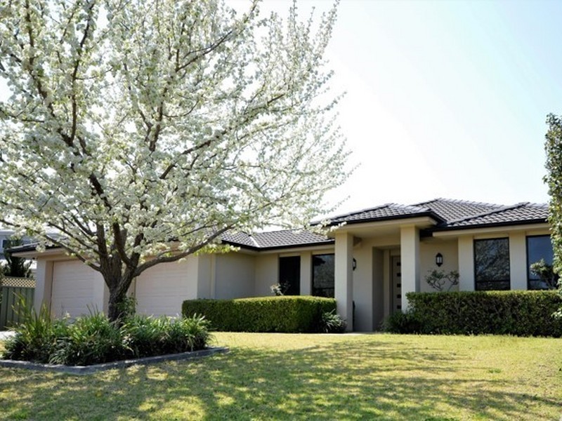 4 Turnberry Terrace, Dubbo NSW 2830