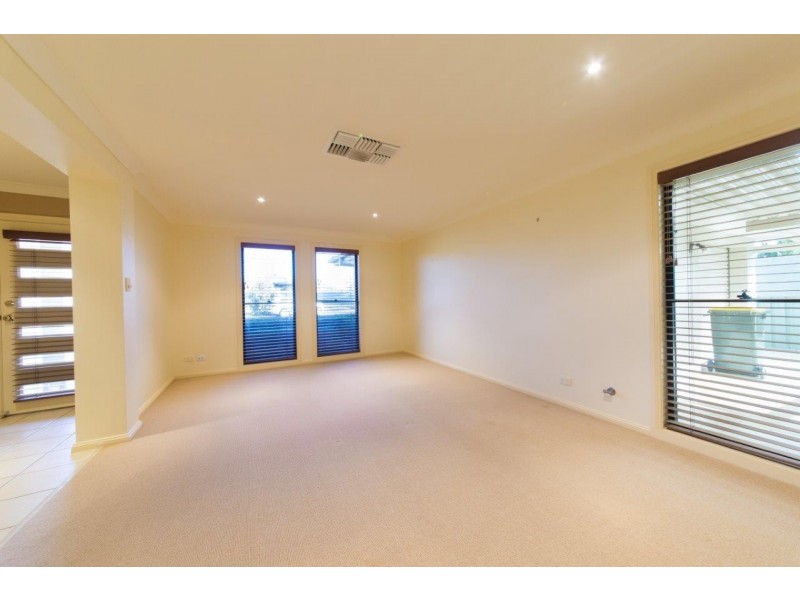 4 Turnberry Terrace, Dubbo NSW 2830