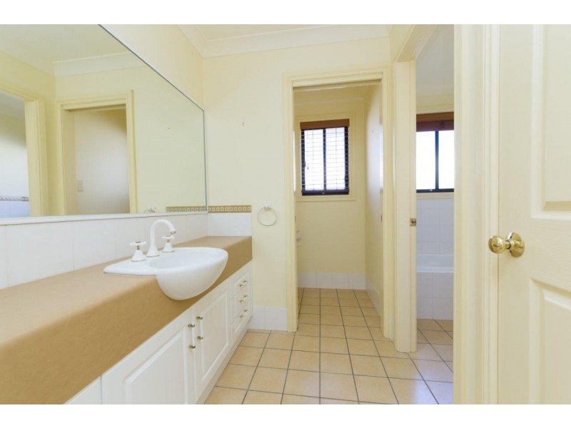 4 Turnberry Terrace, Dubbo NSW 2830