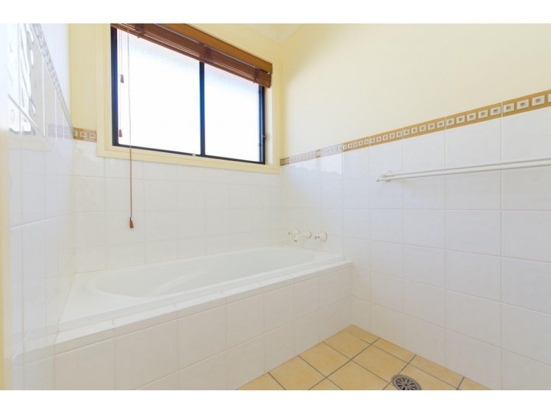 4 Turnberry Terrace, Dubbo NSW 2830
