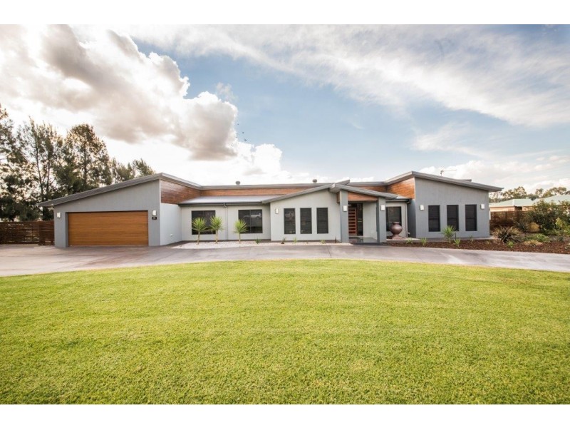 31 Merrilea Road, Dubbo NSW 2830