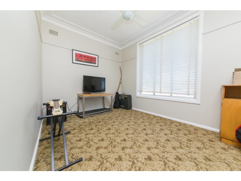 66 Corbett Avenue, Dubbo NSW 2830