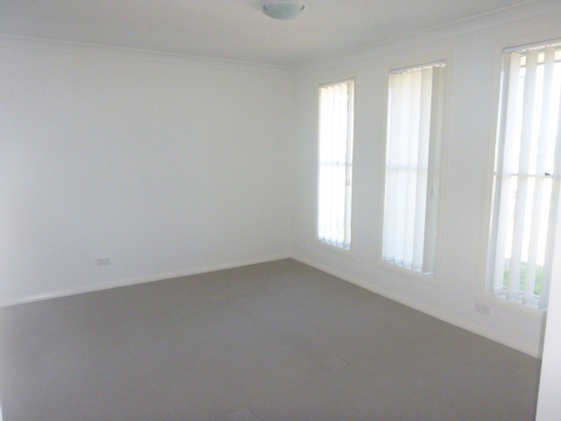 22 Dalbeattie Crescent, Dubbo NSW 2830