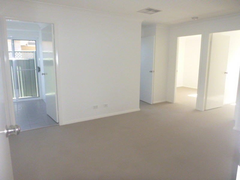 22 Dalbeattie Crescent, Dubbo NSW 2830