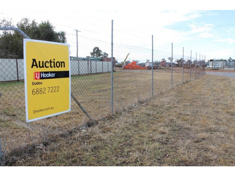 15 Industry Avenue, Narromine NSW 2821