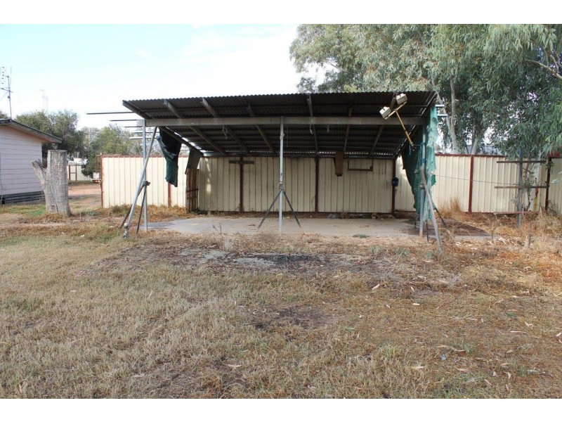 15 Industry Avenue, Narromine NSW 2821