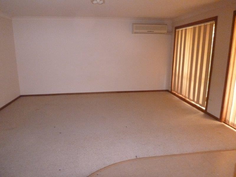 2 Carrington Square, Dubbo NSW 2830