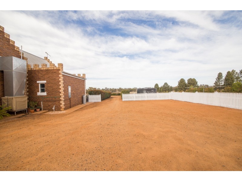 12R Terra Drive, Dubbo NSW 2830