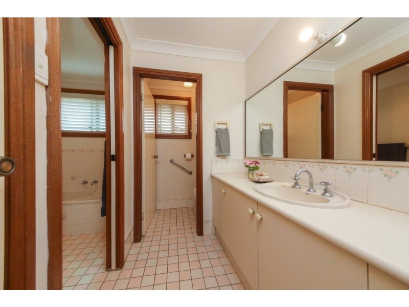 29 Jacqueline Drive, Dubbo NSW 2830