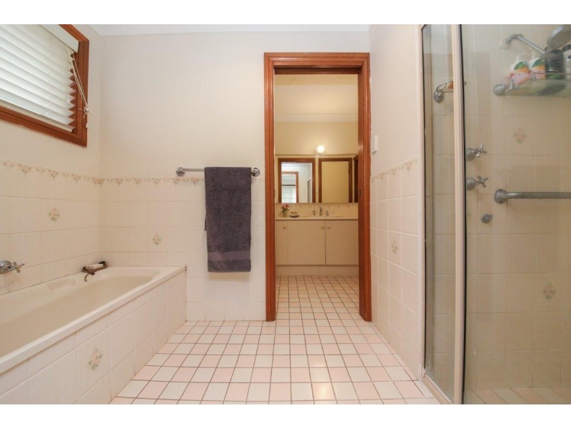 29 Jacqueline Drive, Dubbo NSW 2830