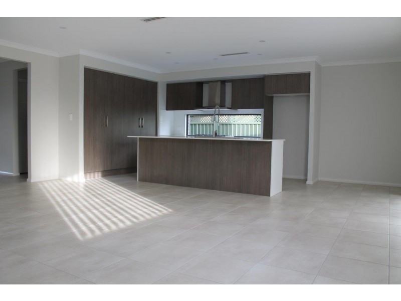 23 Amadeus Avenue, Dubbo NSW 2830