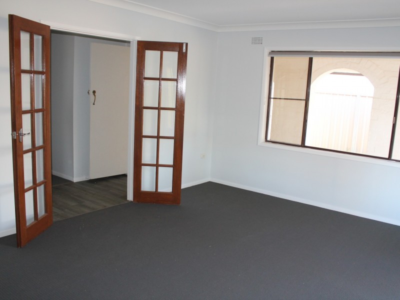 21 Margaret Crescent, Dubbo NSW 2830