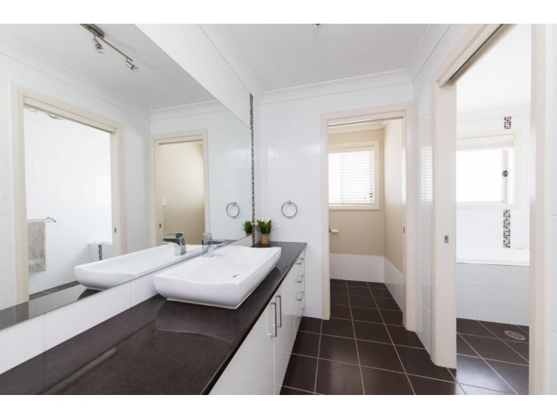 3 Riviera Avenue, Dubbo NSW 2830