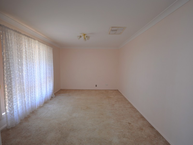 76 Sheraton Road, Dubbo NSW 2830