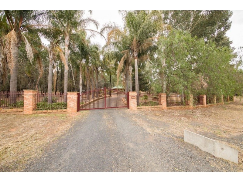 18L Debeaufort Drive, Dubbo NSW 2830