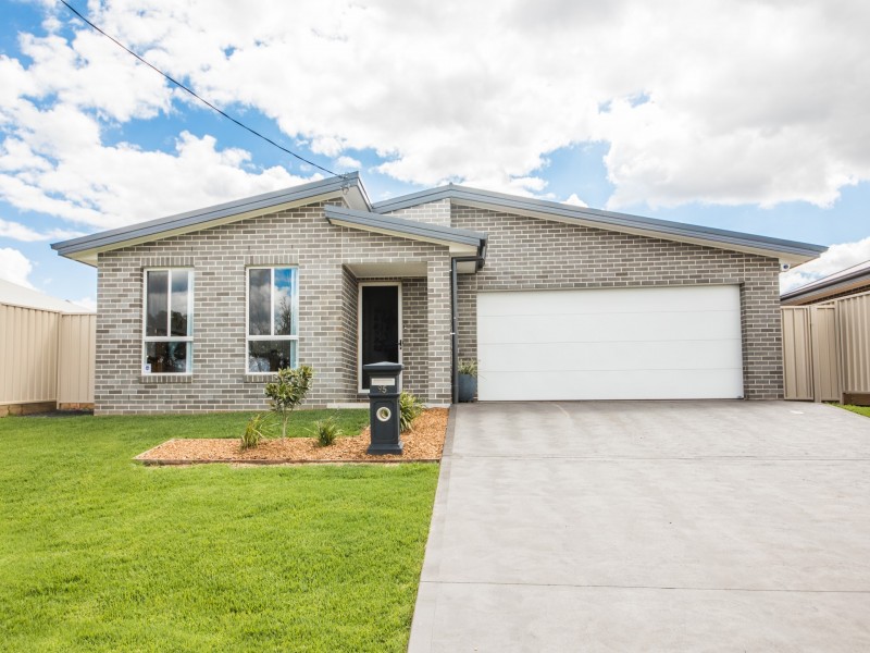 95 Linda Drive, Dubbo NSW 2830
