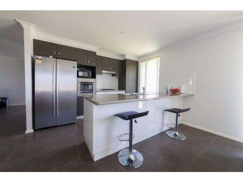 4 Tanderra Drive, Dubbo NSW 2830