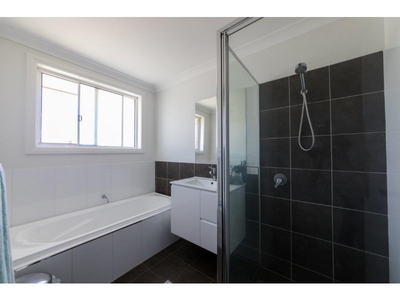 4 Tanderra Drive, Dubbo NSW 2830