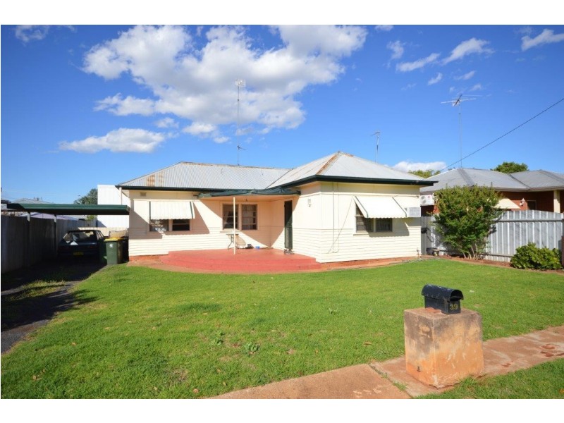 39 Elizabeth Street, Dubbo NSW 2830
