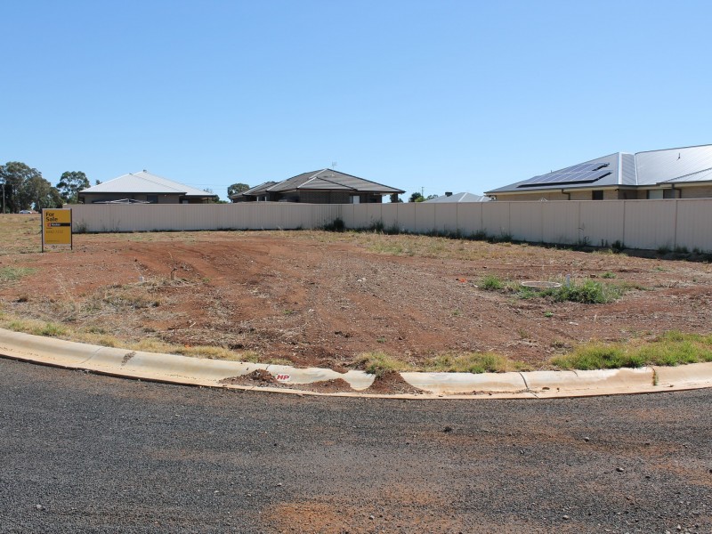 37 Volta Avenue, Dubbo NSW 2830