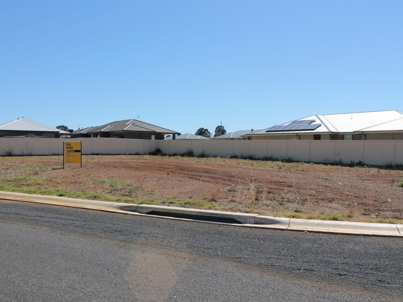 37 Volta Avenue, Dubbo NSW 2830