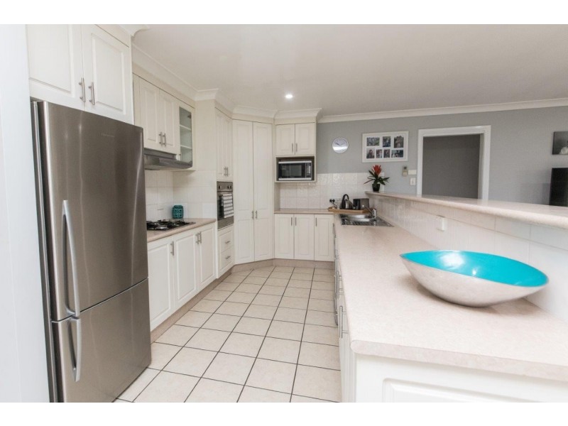 27 St Andrews Drive, Dubbo NSW 2830