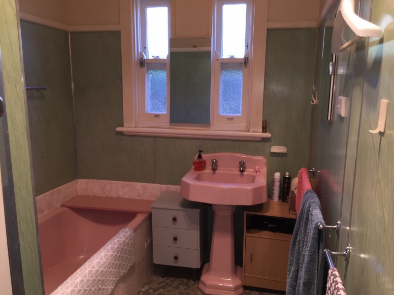 2 Lovett Avenue, Dubbo NSW 2830