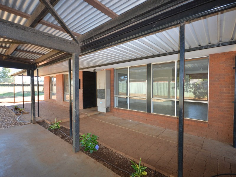 32 Springfield Way, Dubbo NSW 2830