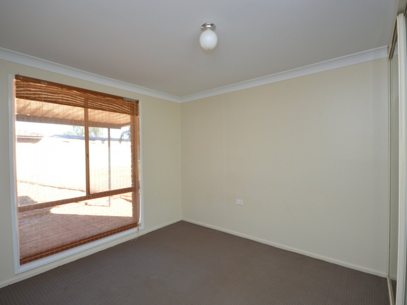 32 Springfield Way, Dubbo NSW 2830