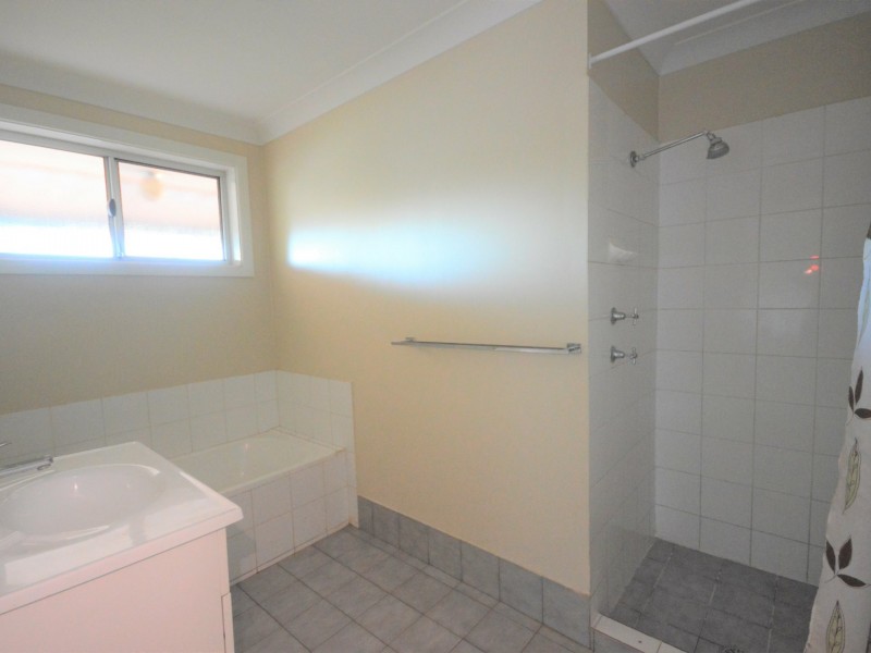 32 Springfield Way, Dubbo NSW 2830