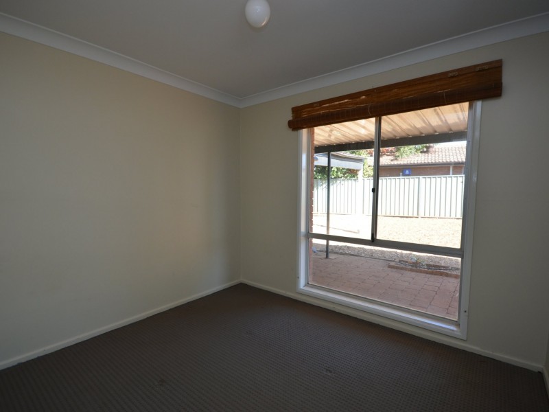 32 Springfield Way, Dubbo NSW 2830