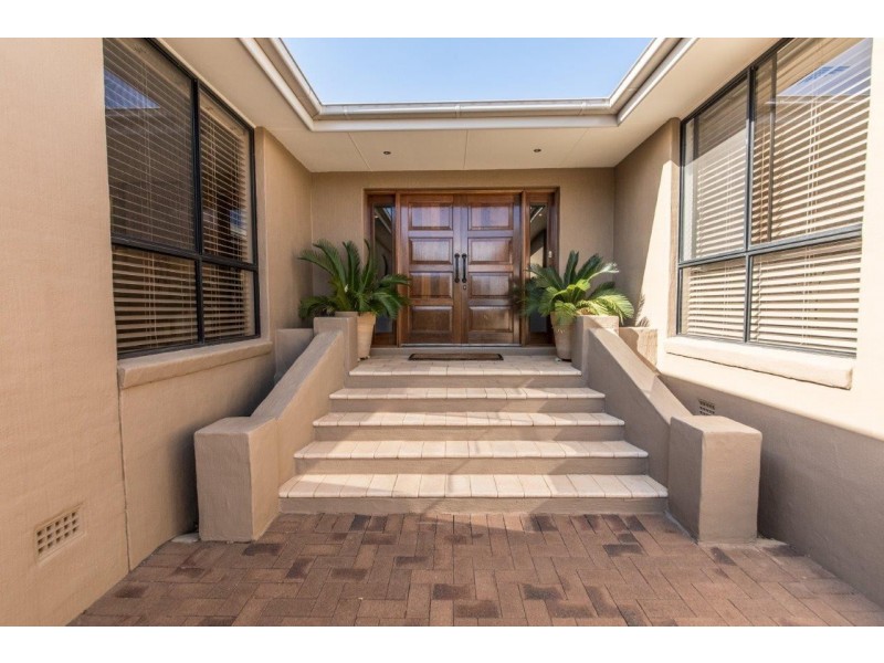 14 Handara Close, Dubbo NSW 2830