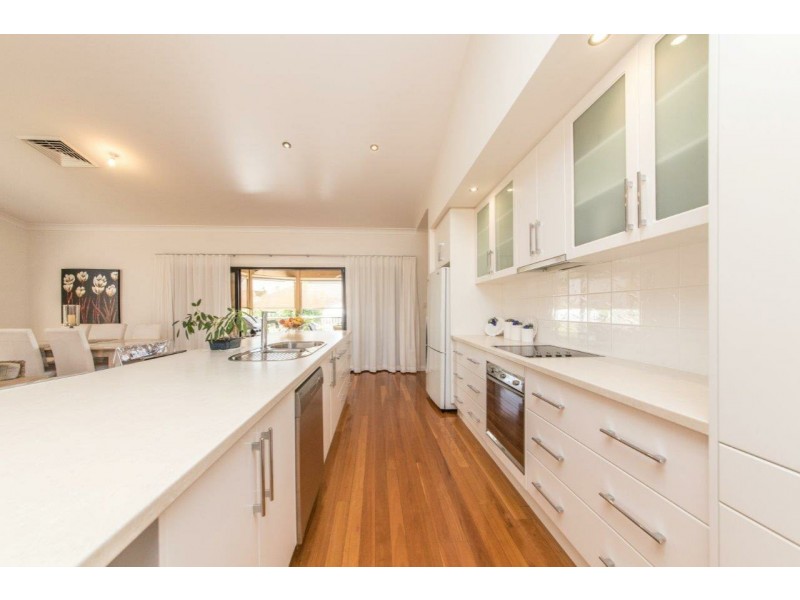 14 Handara Close, Dubbo NSW 2830