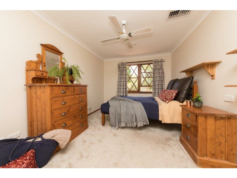 15 Allandale Drive, Dubbo NSW 2830