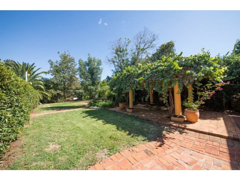 15 Allandale Drive, Dubbo NSW 2830